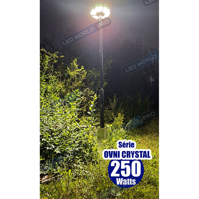 Pack lampadaire solaire complet 5 mètres : Lampe solaire pour extérieur - Série OVNI CRYSTAL - 250 Watts - 1500 Lumens - 3000k + Mât STANDARD 5 mètres